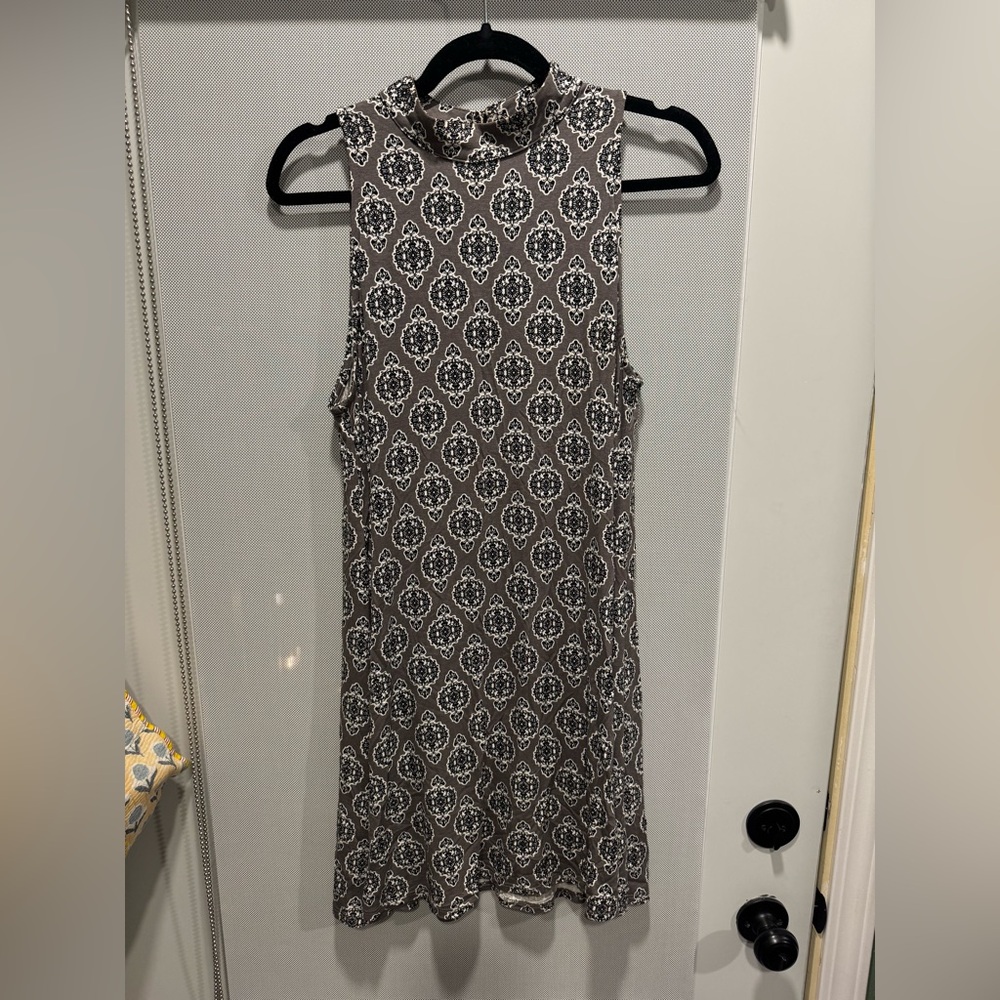 Sadie & Sage Black and White Patterned Midi Dress